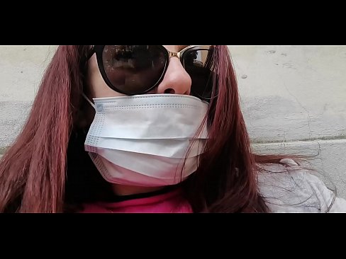 ❤️ Nicoletta hevner seg på naboen og tisser i garasjen hans (Special Covid19 Italian Quarantine) ❌ Hjemmelaget porno hos oss